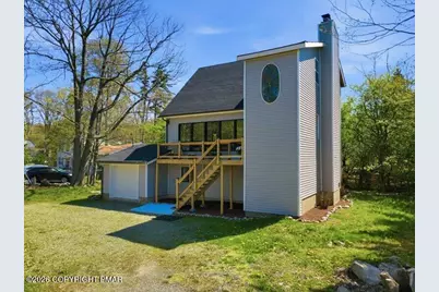  215 Greenbriar Circle, Tobyhanna, PA 18466 - Photo 3