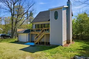 215 Greenbriar Cir, Tobyhanna, PA 18466 - Photo 3