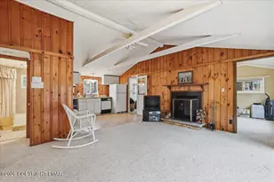 112 Fairview Dr, Dingmans Ferry, PA 18328 - Photo 9