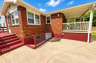 118 Tharp St, Coal Township, PA 17866 - Photo 11