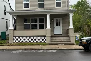 121 N 9th St, Stroudsburg, PA 18360 - Photo 1