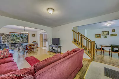  164 Bellingham Drive, Bushkill, PA 18324 - Photo 5
