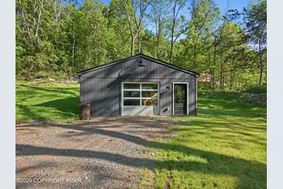 120 Hidden Hollow Lane, Stroudsburg, PA 18360 - Photo 17