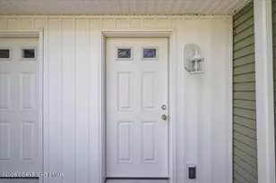2 Mountain Dr, Mount Pocono, PA 18344 - Photo 11