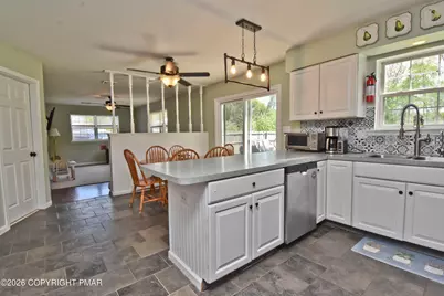  219 Orchard View Drive, Effort, PA 18330 - Photo 11