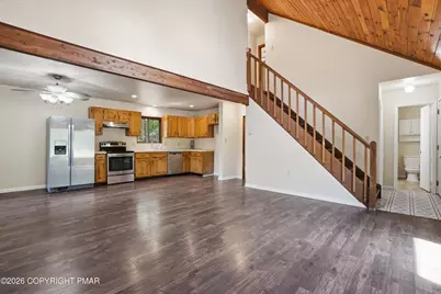  107 Morris Place, Bushkill, PA 18324 - Photo 9