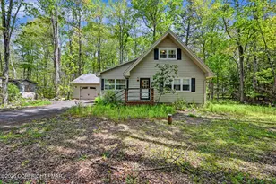 122 Sweet Briar Rd, Pocono Pines, PA 18350 - Photo 1