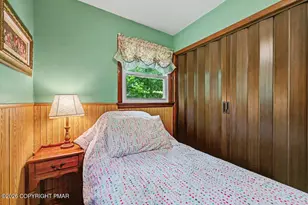 122 Sweet Briar Rd, Pocono Pines, PA 18350 - Photo 11