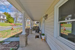 589 S Delaware Dr, Mount Bethel, PA 18343 - Photo 3