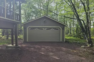 157 Cardinal Ln, Pocono Lake, PA 18347 - Photo 63