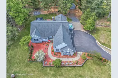  4 Jonathans Way, Henryville, PA 18332 - Photo 3