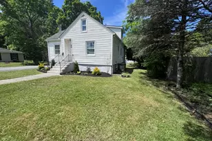 203 Pokona Ave, Stroudsburg, PA 18360 - Photo 3
