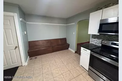  203 Pokona Avenue, Stroudsburg, PA 18360 - Photo 11