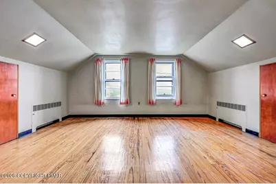  51 NW Hazen Avenue, Bangor, PA 18013 - Photo 25