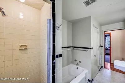  51 NW Hazen Avenue, Bangor, PA 18013 - Photo 21