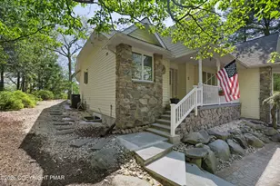 2622 Majestic Ct, East Stroudsburg, PA 18302 - Photo 7