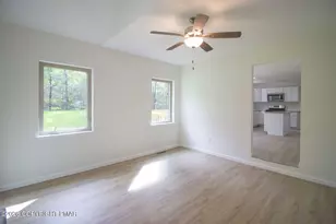 5525 Cornflower Ct, Pocono Pines, PA 18350 - Photo 15