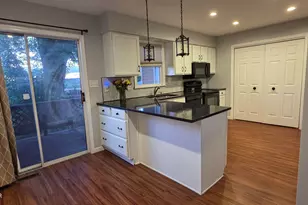 132 Eaglesmere Cir, East Stroudsburg, PA 18301 - Photo 9