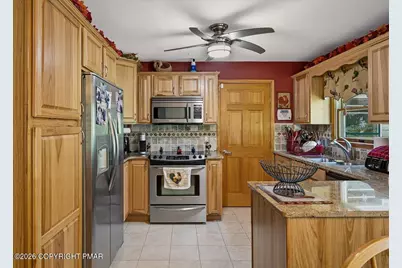  140 Camelback Road, Tannersville, PA 18372 - Photo 19