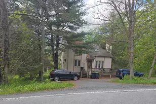 835 Hidden Lake Dr, East Stroudsburg, PA 18302 - Photo 3