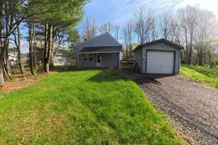 220 Cranberry Dr, Pocono Lake, PA 18347 - Photo 7