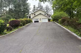 128 Wilbur Bloom Blvd, East Stroudsburg, PA 18302 - Photo 3