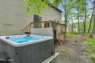 1460 Waterfront Dr, Tobyhanna, PA 18466 - Photo 35