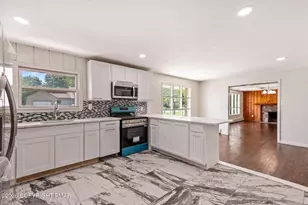 95 10th St, Matamoras, PA 18336 - Photo 11