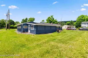95 10th St, Matamoras, PA 18336 - Photo 27