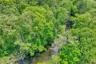 1466 Pocono Ln, Bartonsville, PA 18321 - Photo 7