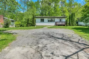 1466 Pocono Ln, Bartonsville, PA 18321 - Photo 5