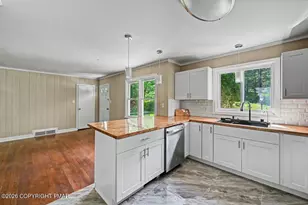 754 Carlton Rd, Tobyhanna, PA 18466 - Photo 17