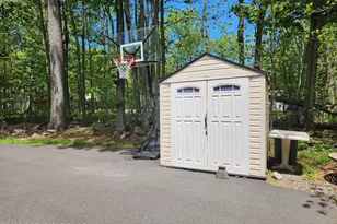 3332 Oberon Rd, Tobyhanna, PA 18466 - Photo 35