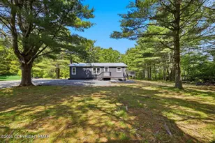 155 Blooming Grove Rd, Hawley, PA 18428 - Photo 9