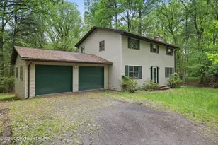 1585 Starry Ln, Effort, PA 18330 - Photo 1