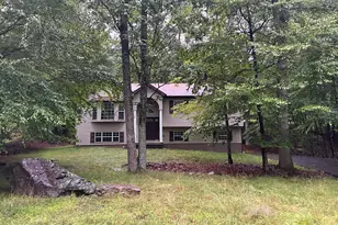 1147 Hunters Woods Dr, East Stroudsburg, PA 18301 - Photo 3