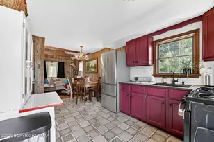 148 Sandy Beach Rd, Covington Township, PA 18424 - Photo 9