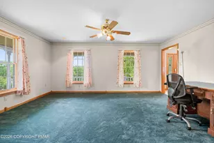 324 W 10th St, Jim Thorpe, PA 18229 - Photo 27