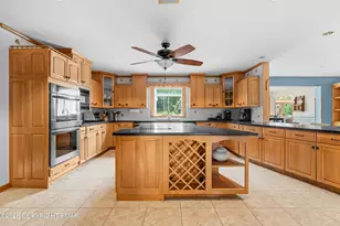 324 W 10th St, Jim Thorpe, PA 18229 - Photo 19