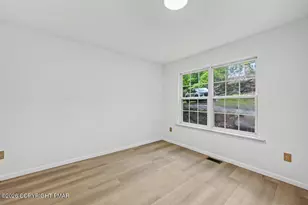 112 Cedar Ln, East Stroudsburg, PA 18302 - Photo 5