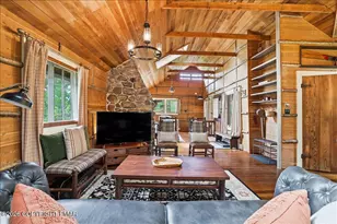 118 Falls Dr, Buck Hill Falls, PA 18323 - Photo 9