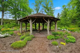 118 Falls Dr, Buck Hill Falls, PA 18323 - Photo 3
