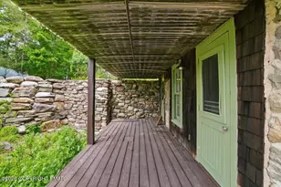 118 Falls Dr, Buck Hill Falls, PA 18323 - Photo 35