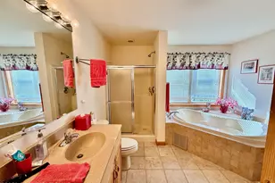 123 Wallenpaupack Dr, Greentown, PA 18426 - Photo 21