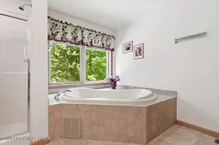 123 Wallenpaupack Dr, Greentown, PA 18426 - Photo 33