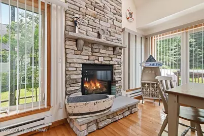  123 Wallenpaupack Drive, Greentown, PA 18426 - Photo 17