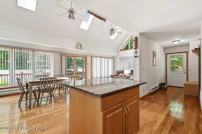  123 Wallenpaupack Drive, Greentown, PA 18426 - Photo 27