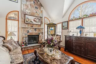 236 Dorchester Dr, Bushkill, PA 18324 - Photo 5