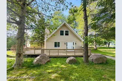  838 Country Place Drive, Tobyhanna, PA 18466 - Photo 1