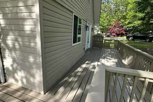 838 Country Pl Dr, Tobyhanna, PA 18466 - Photo 9